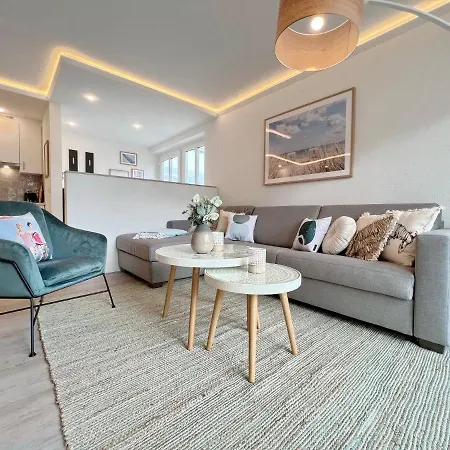 Am Stadtwald Apartment *