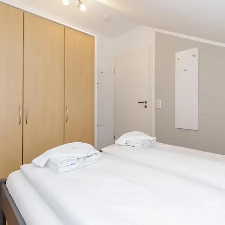 Apartment Am Stadtwald Kuehlungsborn