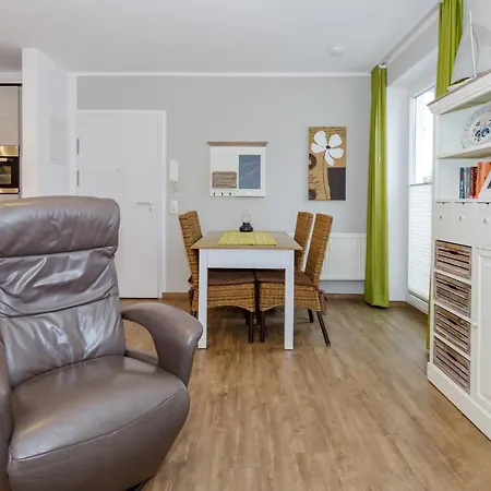 Am Stadtwald Apartment Kuehlungsborn